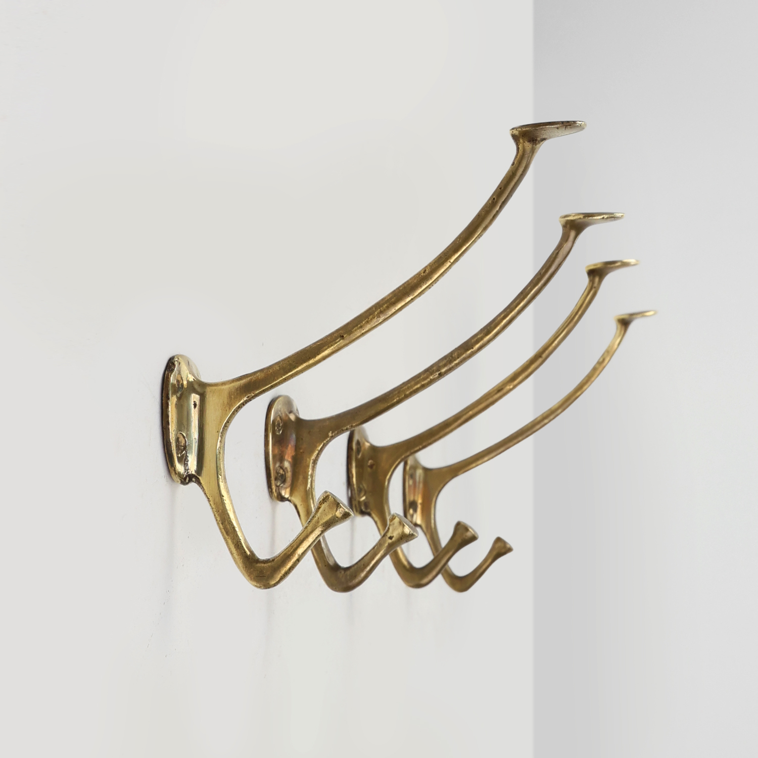 Set of 4 Adolf Loos brass art nouveau wall hooks, Vienna, Austria ca. 1910-img